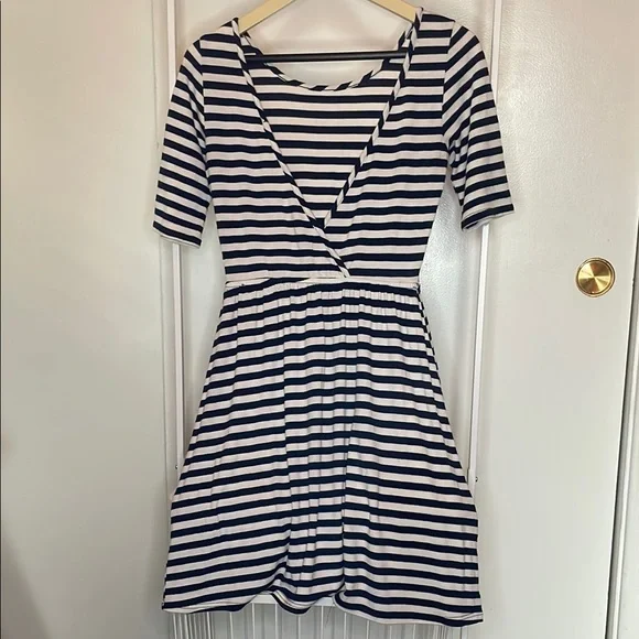 Dee Elle Black and White Fit and Flare Mini Dress. - Picture 2 of 3